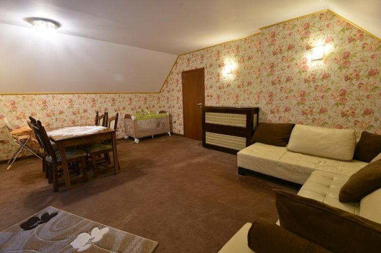 Vesta Hotel Montana Dış mekan fotoğraf