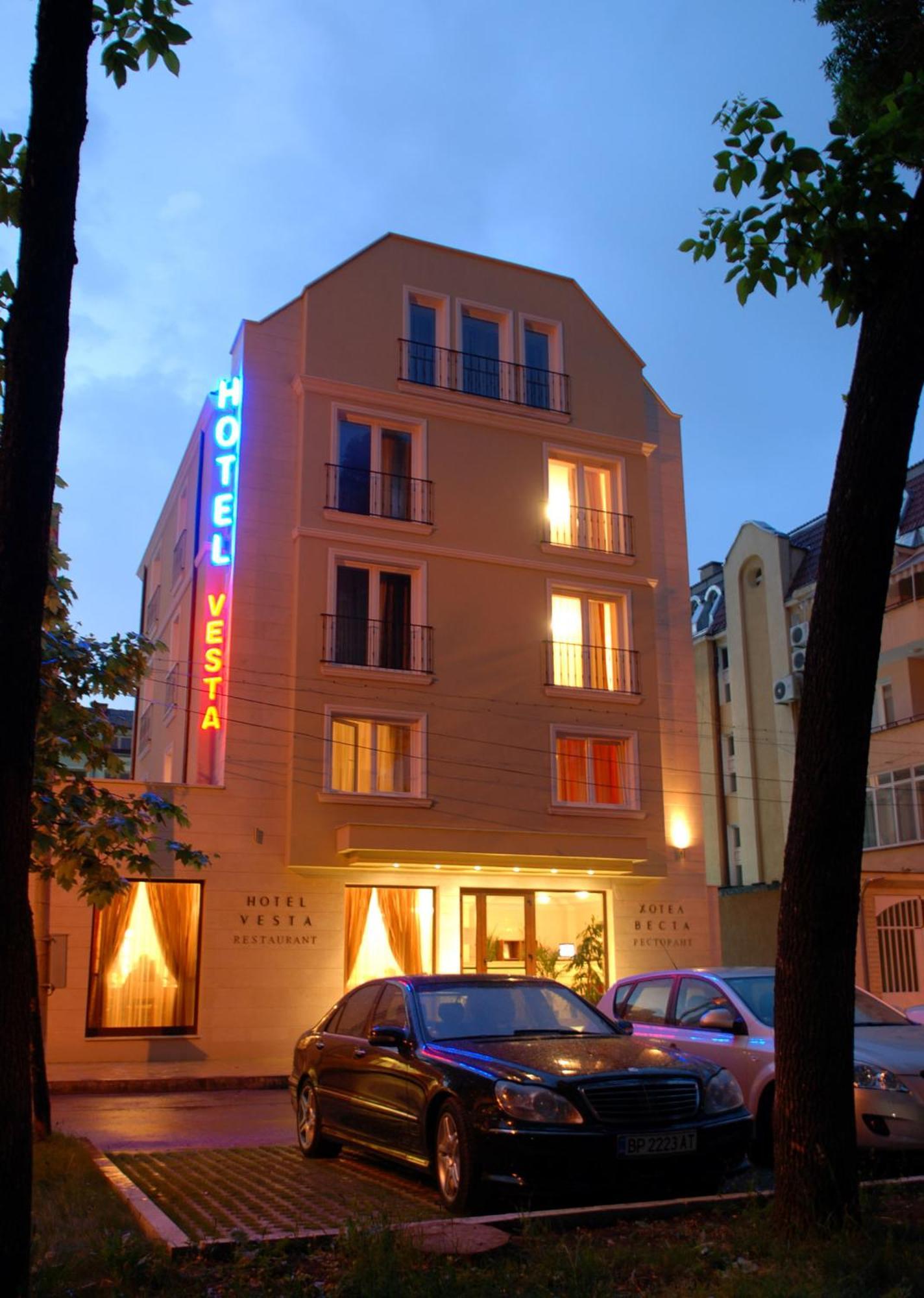 Vesta Hotel Montana Dış mekan fotoğraf