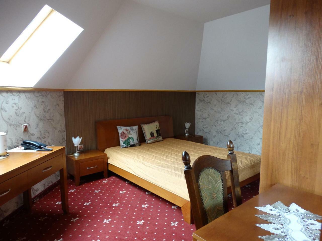 Vesta Hotel Montana Dış mekan fotoğraf