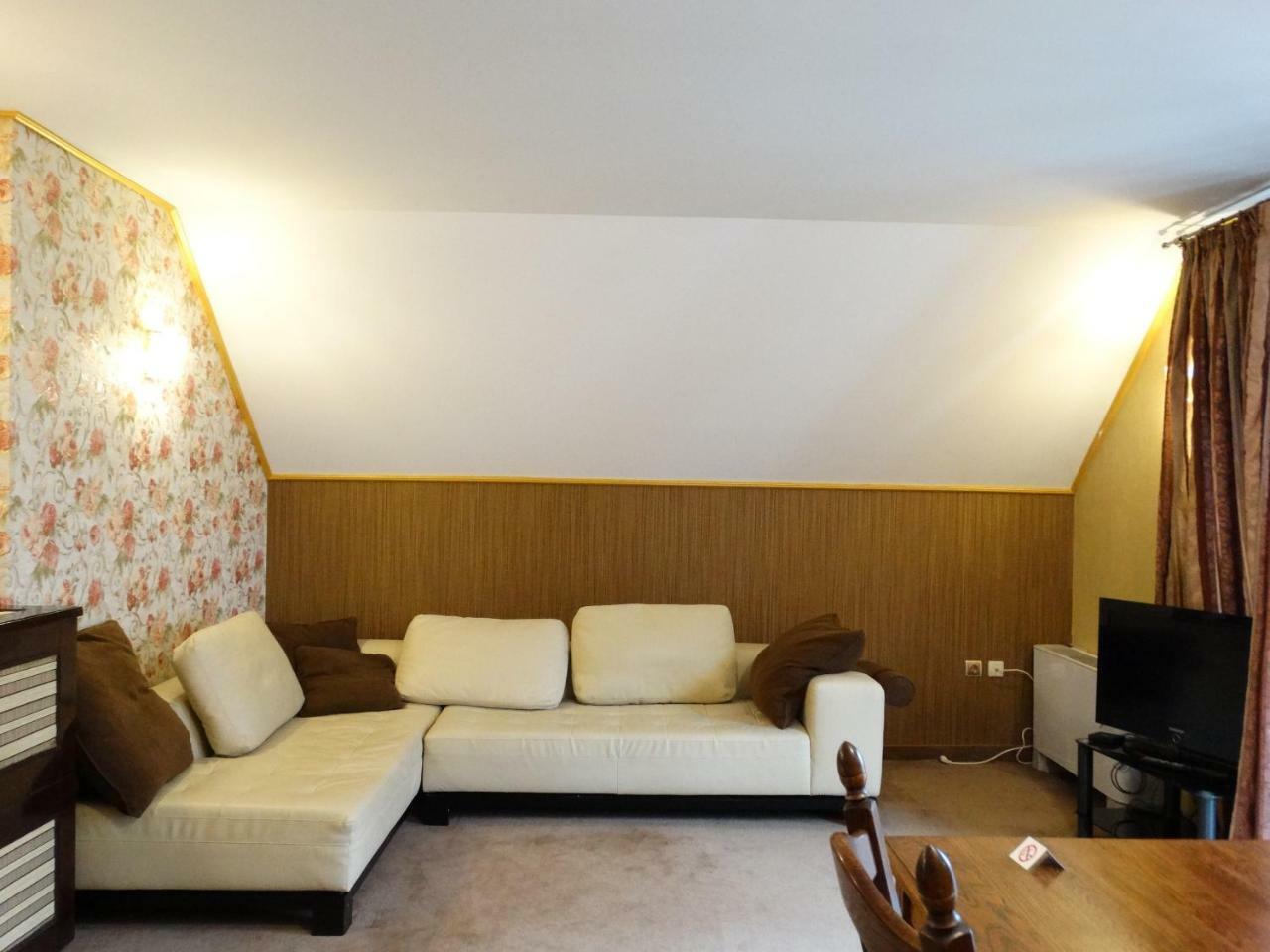 Vesta Hotel Montana Dış mekan fotoğraf