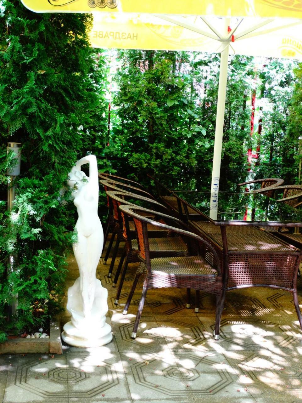 Vesta Hotel Montana Dış mekan fotoğraf